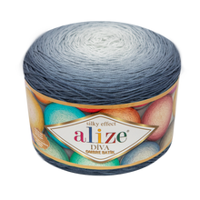 Cargar imagen en el visor de la galería, Diva Ombre Batik